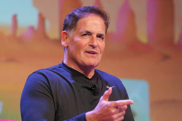 Mark Cuban em SXSW defendendo que funcionários recebam ações, não apenas CEOs. Legenda da imagem. Reprodução: Retorno do item 11