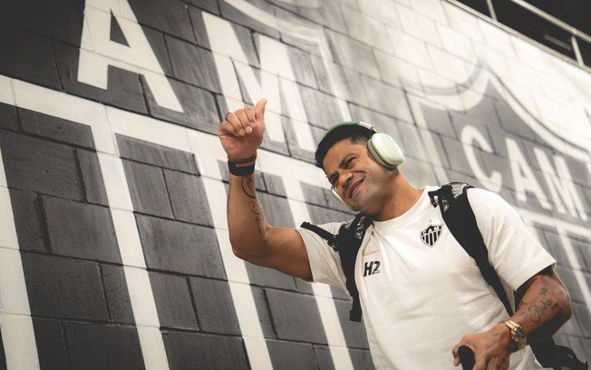 Hulk negocia com o Fluminense e pode ficar ausente contra o Flamengo.. Reprodução: Esporte