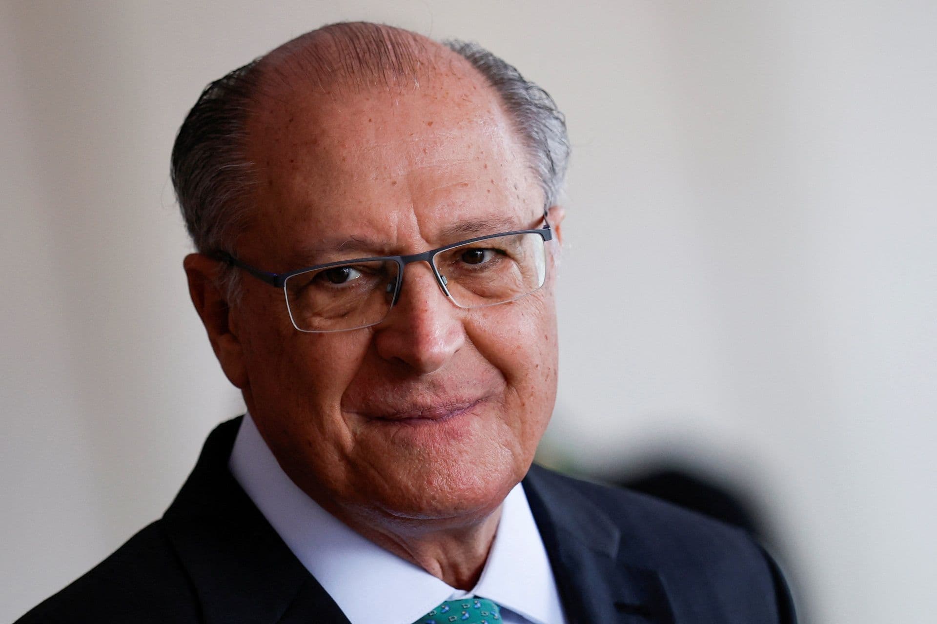 Brasil busca solução para tarifas de aço e alumínio