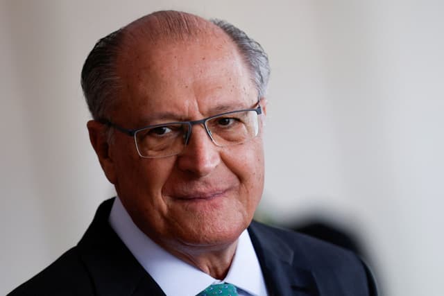 Brasil busca solução para tarifas de aço e alumínio