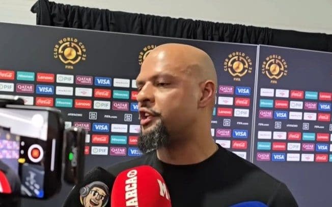 Felipe Melo critica técnico do Chelsea após erro em coletiva. Reprodução: iG Esportes