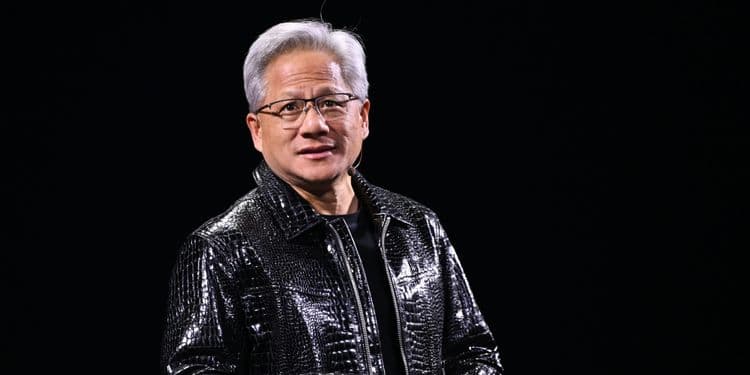 CEO da Nvidia, Jensen Huang, critica restrições de exportação para a China durante call de resultados. Reprodução: Business Insider