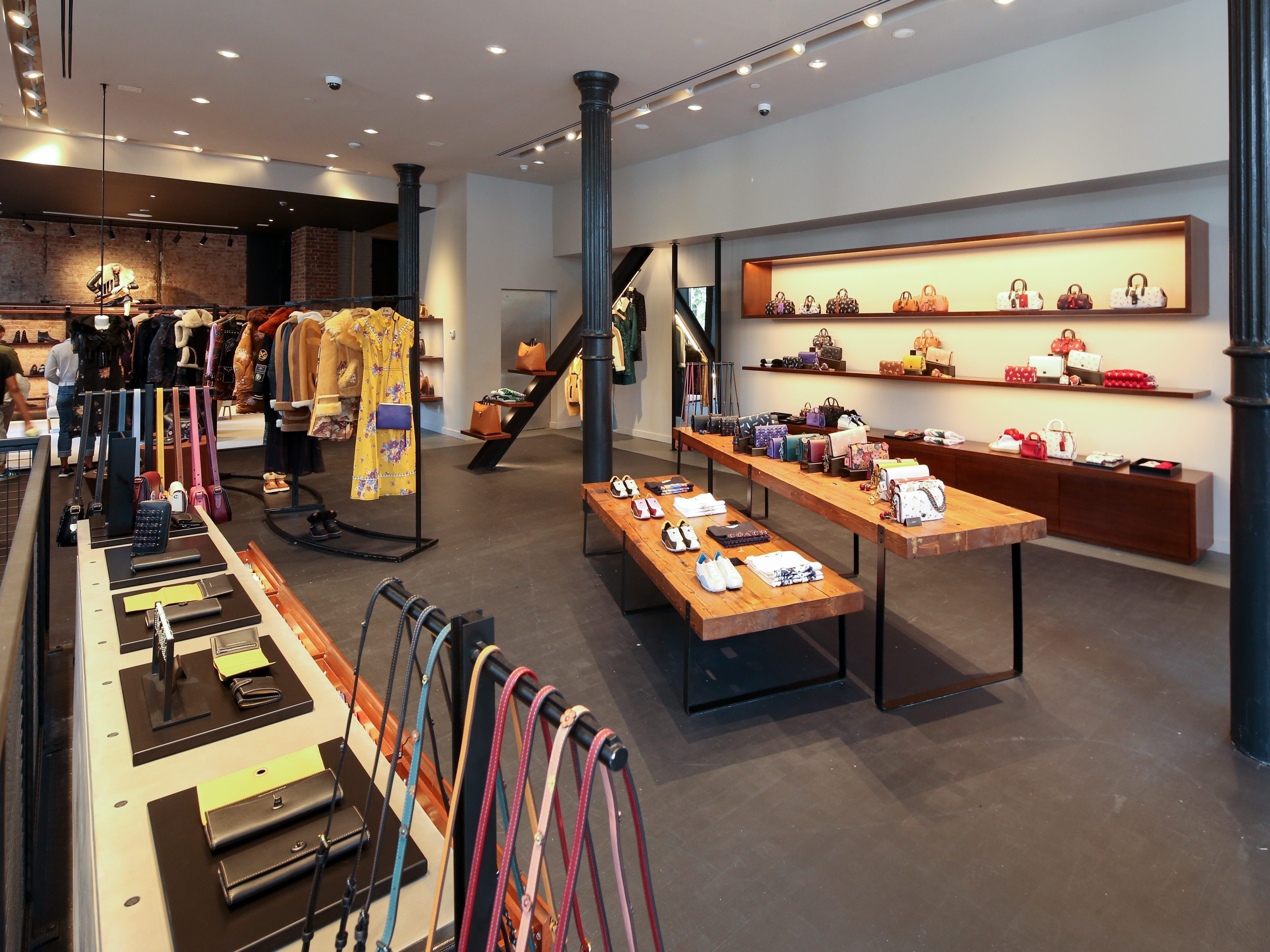 IA agora faz parte do fluxo criativo de Coach e Kate Spade.. Reprodução: Businessinsider