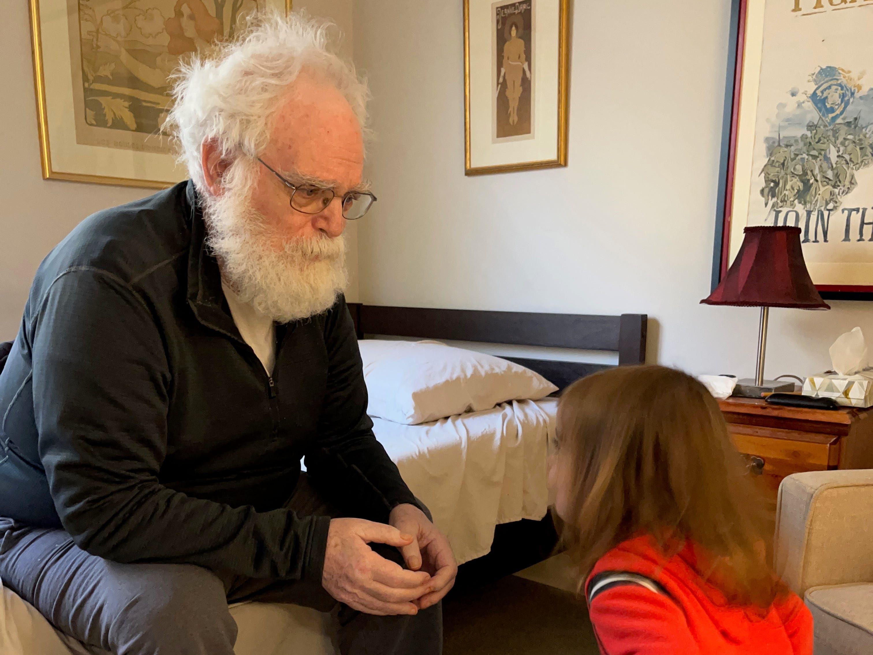 My dad's dementia care cost $17,000 a month. It wiped out his life savings in 16 months - Foto: Business Insider