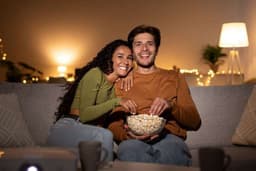 Comédias românticas se destacam como opções perfeitas para o Dia dos Namorados. Reprodução: Portal EdiCase