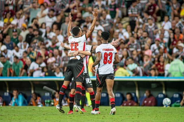 Leão salva o time com gol no fim do jogo contra o Fluminense. Reprodução: Globo