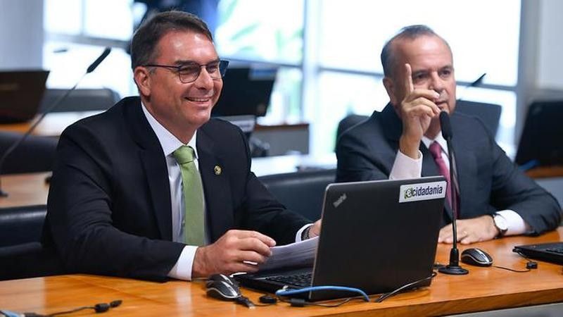 Flávio Bolsonaro no Nordeste, escalando ex-ministro para coordenar a campanha.. Reprodução: Oglobo