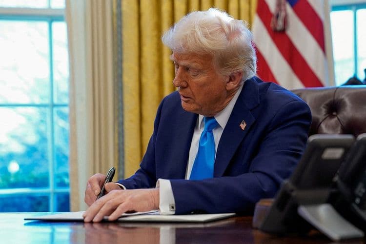 Trump anuncia tarifas recíprocas em breve