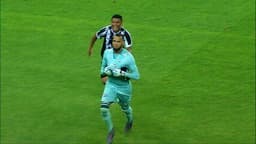 Dorival Júnior recorda sua passagem pelo Atlético-MG, onde enfrentou desafios e conquistou vitórias marcantes. Reprodução: Globo