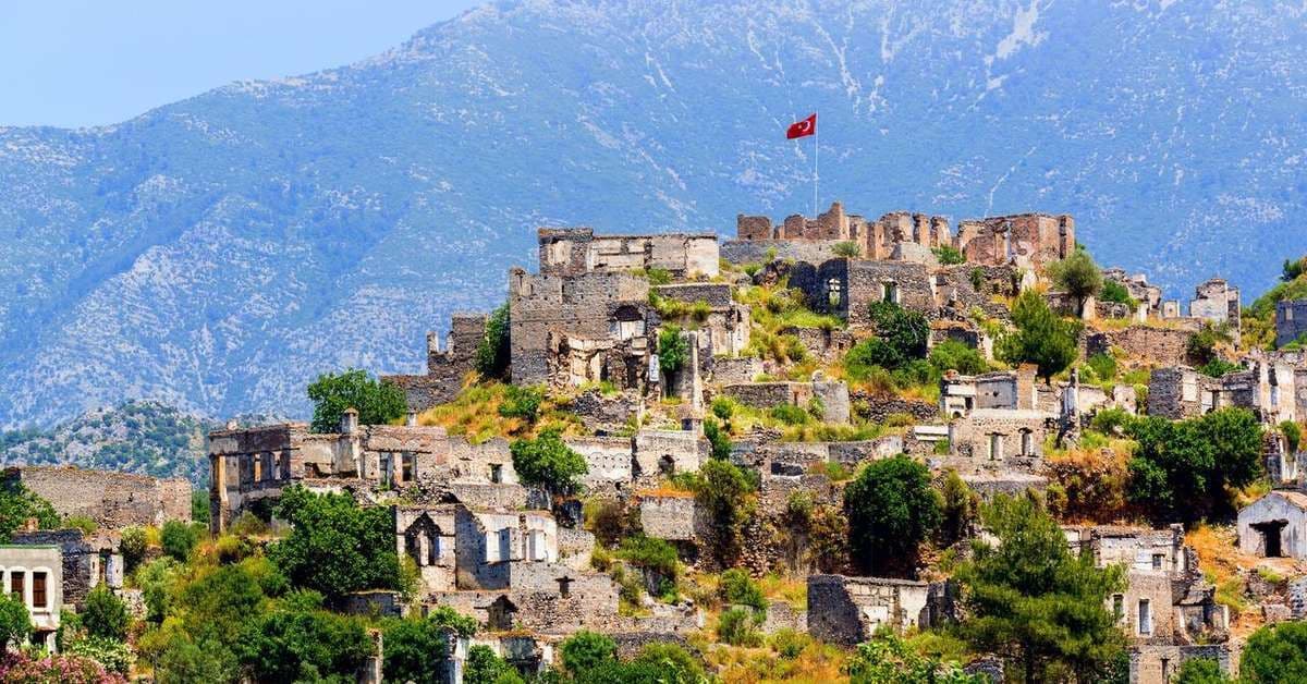 Cidades abandonadas e os motivos por trás do esvaziamento