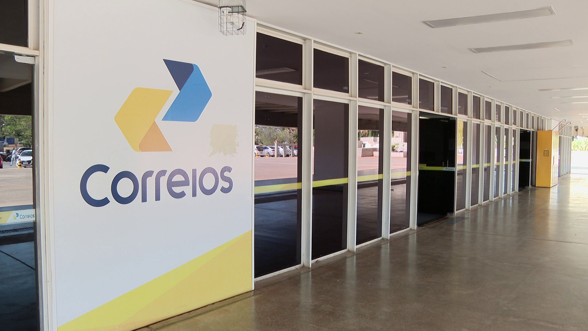 Correios mantêm 80% dos funcionários trabalhando durante a greve.. Reprodução: G1