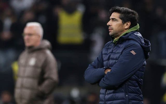 Abel Ferreira busca reverter desvantagem contra o Corinthians para avançar na competição. Reprodução: Cesar Greco / Palmeiras