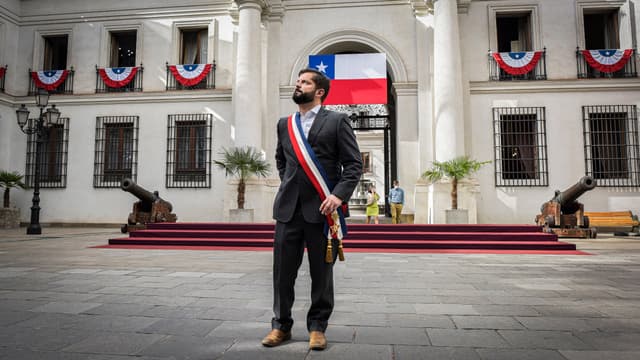 Boric inicia despedida de La Moneda. Reprodução: Elpais