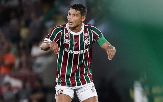 Thiago Silva faz gol de cabeça e Flu avança à semifinal contra o Bahia. Reprodução: iG Esportes