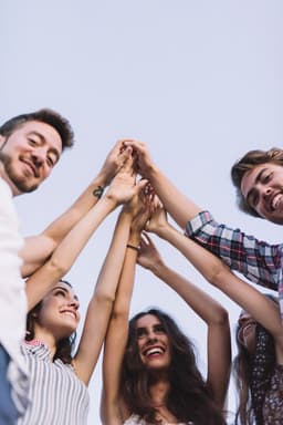 Estudo revela que laços sociais são mais importantes para o bem-estar do que dinheiro e fama. Reprodução: Globo