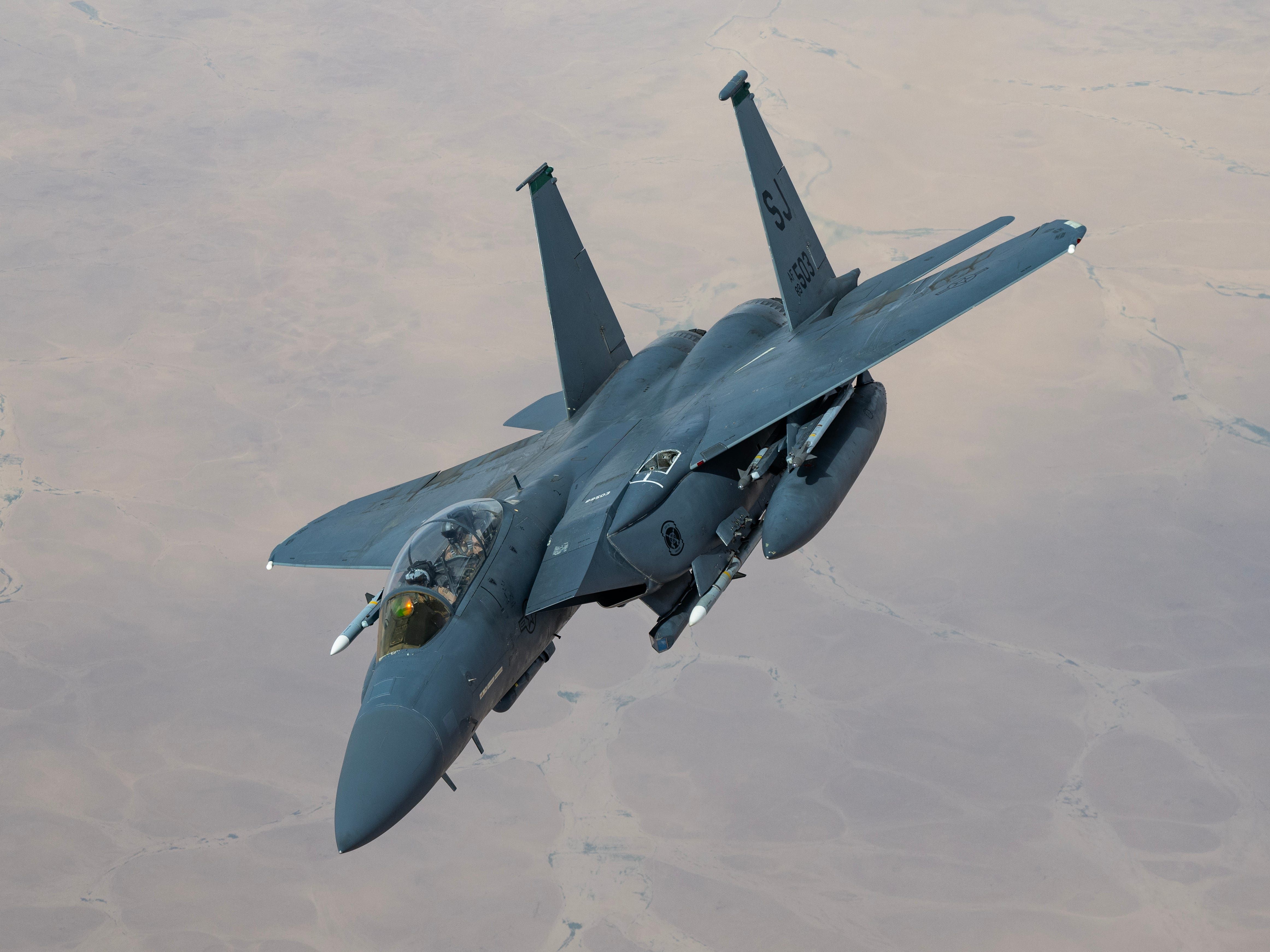 EUA perdem jato de caça sobre o Irã, aumentando as baixas no conflito.. Reprodução: Businessinsider