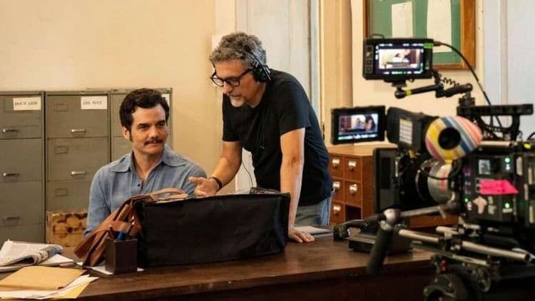 Wagner Moura e Kleber Mendonça Filho ganham prêmios pelo filme O Agente Secreto no Festival de Cannes 2025. Reprodução: AdoroCinema