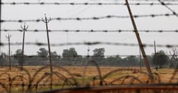 Ministro da Defesa do Paquistão alerta sobre iminência de incursão militar da Índia após ataque em Caxemira. Reprodução: Reuters