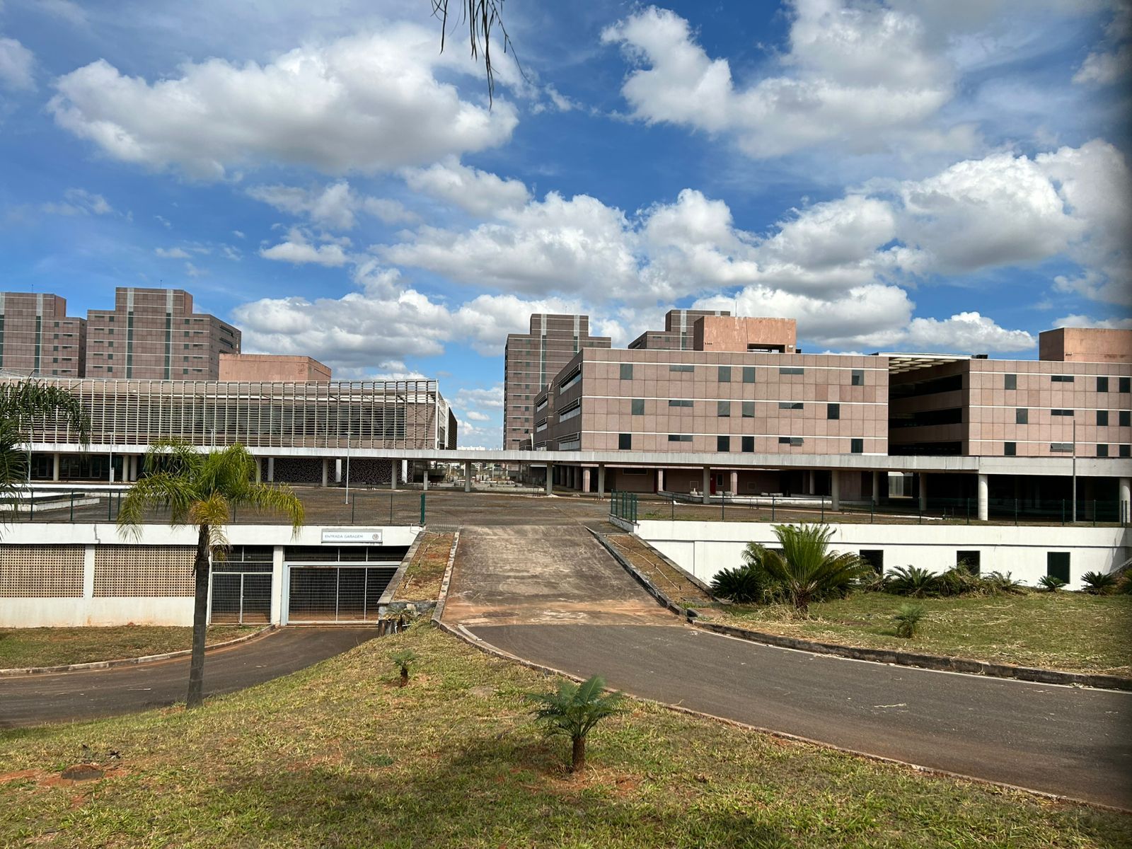 Centrad ocupado: o impacto nos comércios e na rotina dos arredores