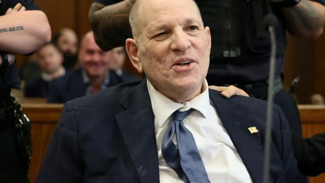 Harvey Weinstein será julgado novamente por agressão sexual e estupro. Reprodução: AFP