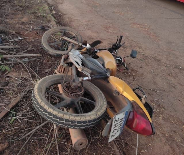 Motociclista Carlos Alberto morre em acidente ao colidir contra árvore em Rondonópolis.; Reprodução: Globo