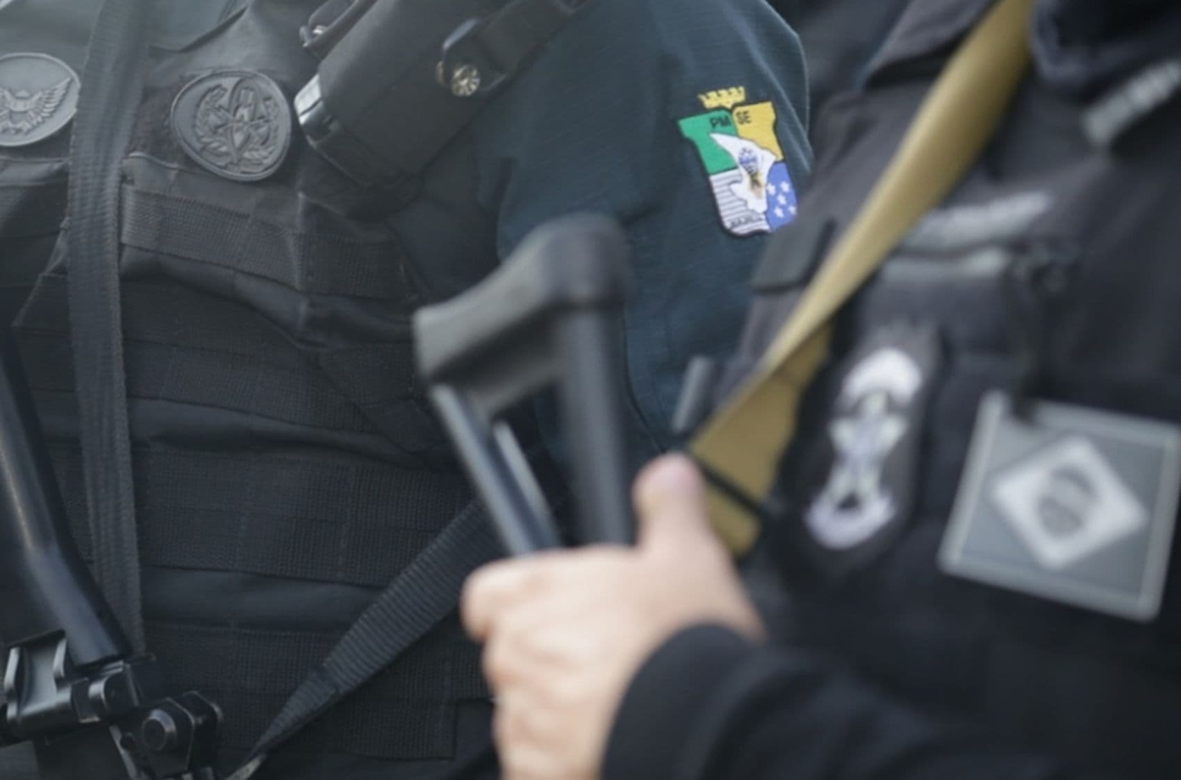 Polícia Civil e Militar de Sergipe atuam na prisão de suspeito de homicídio. Reprodução: Globo