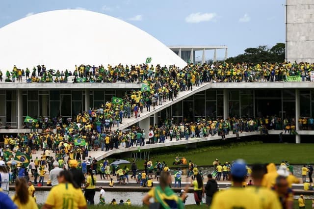 Carta Militar Influenciou Manifestantes na Praça dos Três Poderes