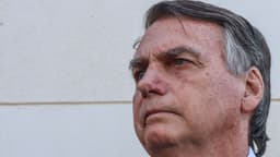 Bolsonaro pede apoio a anistia para presos do 8/1