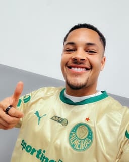 Palmeiras investe R$ 435 milhões no mercado de 2025