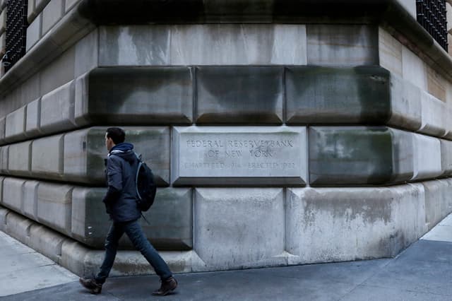 Total da dívida das famílias nos EUA atinge US$ 18,39 trilhões, conforme relatório do Fed de Nova York. Reprodução: Reuters
