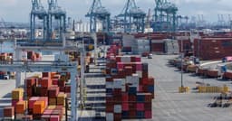 China rejeita ameaças de tarifas dos EUA, afirma ministério do Comércio. Reprodução: Reuters