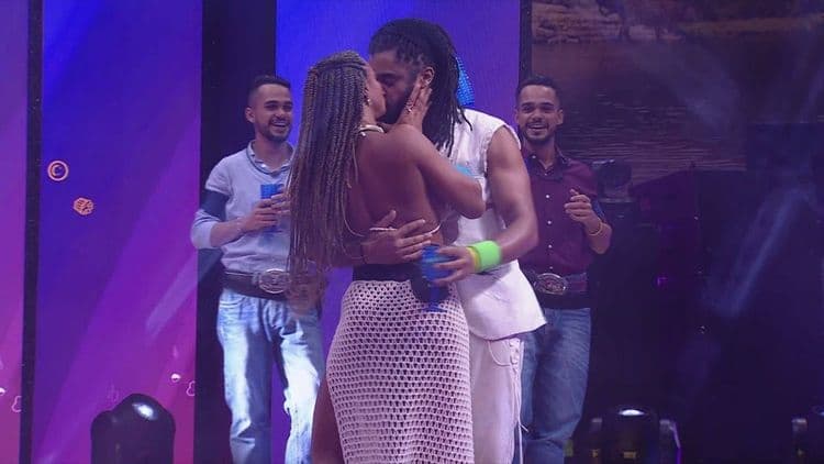 Famílias de Diogo e Aline comentam romance no BBB 25