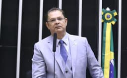 Deputado Sóstenes Cavalcanti avisa sobre divulgação de assinaturas em declaração polêmica. Reprodução: CNN Brasil