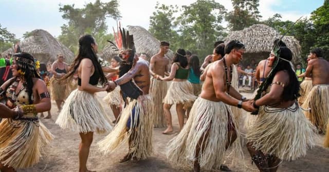 COP30 começa em Belém; MPF investiga omissão de Lula na educação indígena do Acre. Legenda da imagem. Reprodução: Retorno do item 11