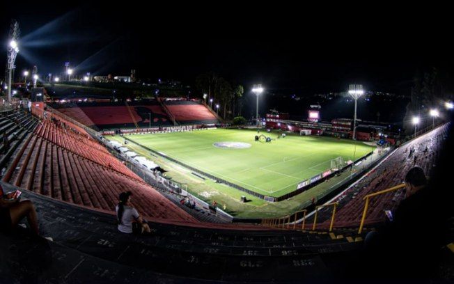 Vitória x Corinthians: clássico em campo; saiba onde assistir hoje.. Reprodução: Esporte