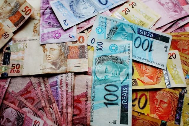 Governadores reagem à proposta de redução do ICMS