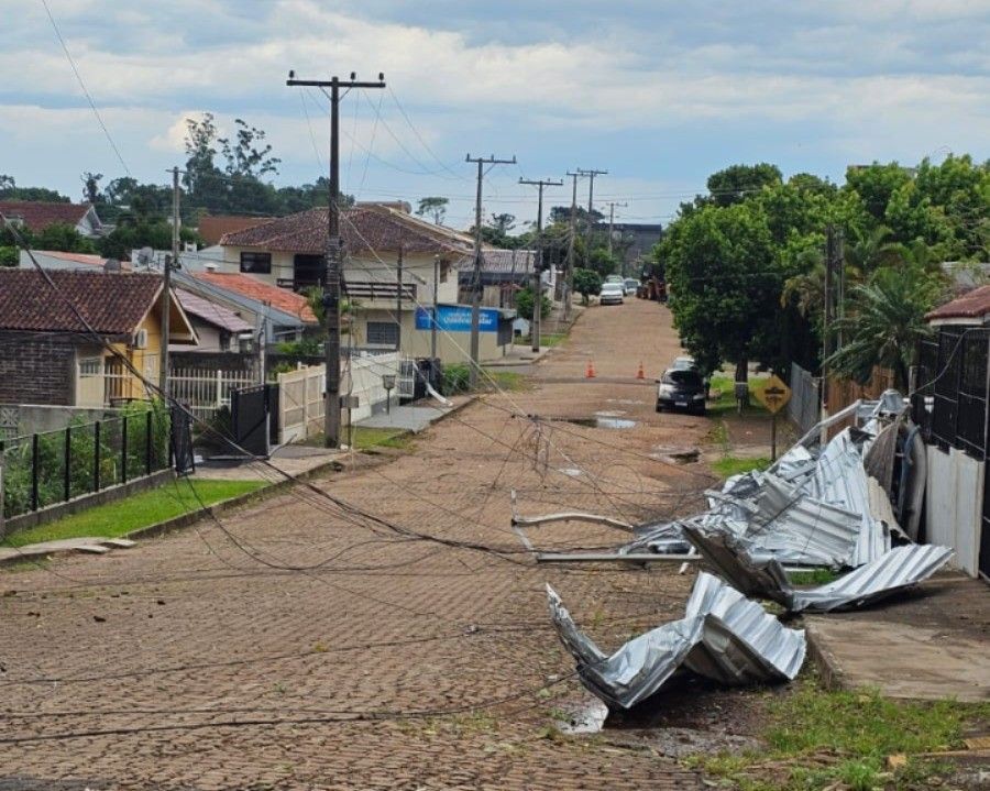 Após tornado em Pelotas, região Sul tem alerta para fortes chuvas e granizo.. Reprodução: Oglobo