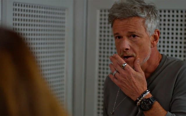 Filipa confronta Jaques e deixa a mansão com Nina.. Reprodução: Globo