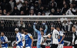 Homenagem a Cássio gera aplausos e críticas na Neo Química Arena. Reprodução: Marco Galvão / Cruzeiro