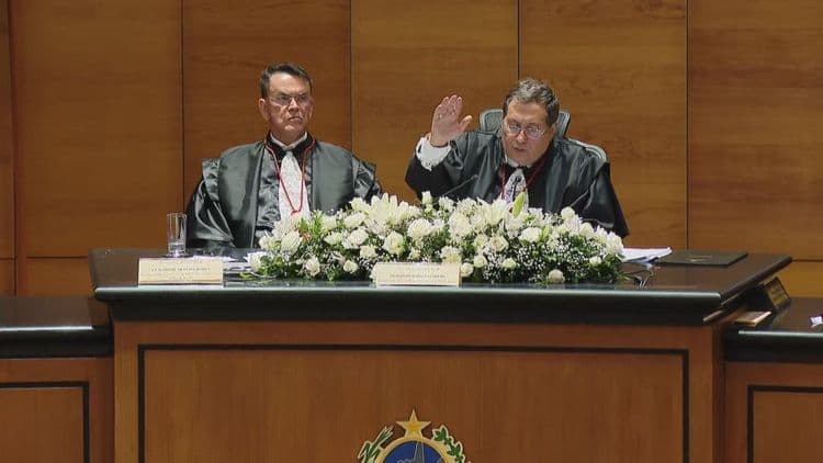 Novo Presidente do TRE-RJ Enfrenta Crime Organizado