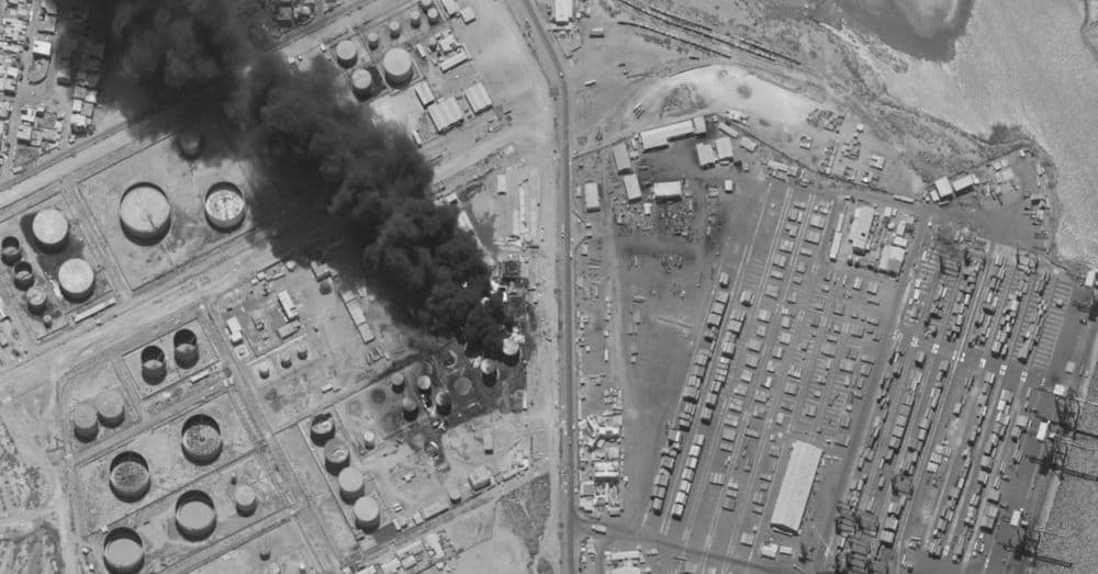 Explosões foram registradas em Port Sudan após lançamento de mísseis antiaéreos pelo exército sudanês. Reprodução: Reuters
