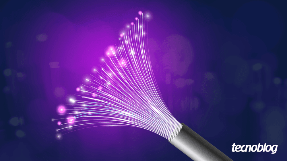 Cabo de fibra óptica, essencial para transmissões de dados em alta velocidade. Reprodução: Tecnoblog