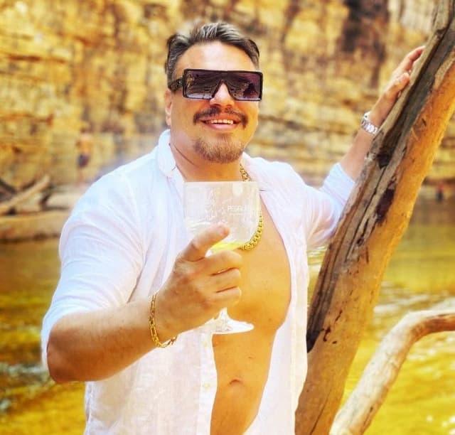 Foto do delegado Gustavo Stteel, alvo da investigação, ligada à operação contra o Comando Vermelho. Legenda da imagem. Reprodução: Retorno do item 11