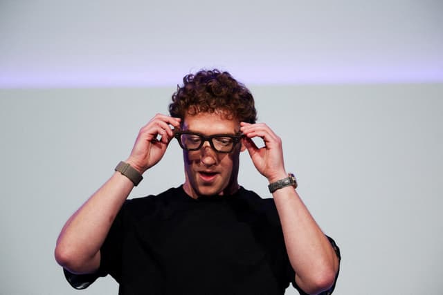 Zuckerberg faz discurso no Meta Connect em Menlo Park, após divulgação de resultados que derrubaram as ações. Legenda da imagem. Reprodução: Retorno do item 11