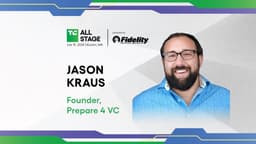 Fundador discute os desafios de construir uma startup durante um evento. Reprodução: TechCrunch