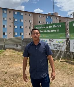 Vereador David Empregos acompanha sorteio de apartamentos do Residencial Santa Amélia, em Maceió. Reprodução: Assessoria