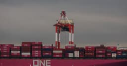 Exportações do Japão aumentam pelo sexto mês seguido em março. Reprodução: Reuters