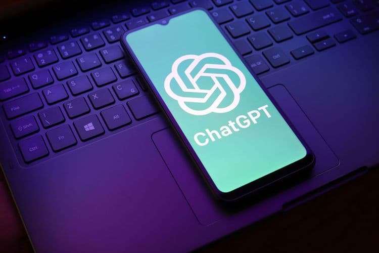 OpenAI desenvolve sistema para bloquear prompts sobre temas biológicos e químicos de risco. Reprodução: TechCrunch