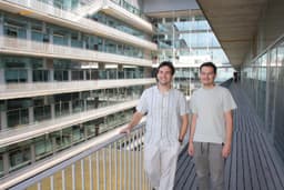 Coautores do estudo sobre o genoma humano no Centro de Regulación Genómica, em Barcelona. Reprodução: El País