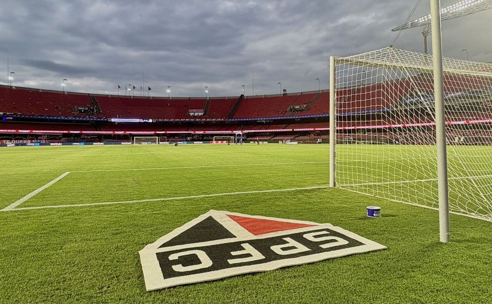 Imagem da partida entre equipes na segunda rodada da fase de grupos da Conmebol Libertadores. Reprodução: Globo